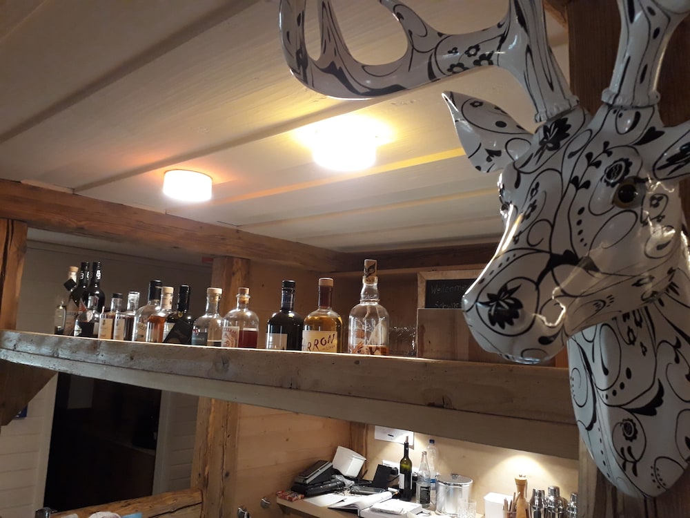 Hotel Bar