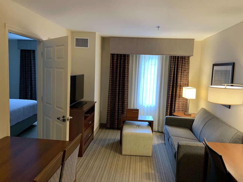 Homewood Suites by Hilton Jacksonville Deerwood Park - photo 5