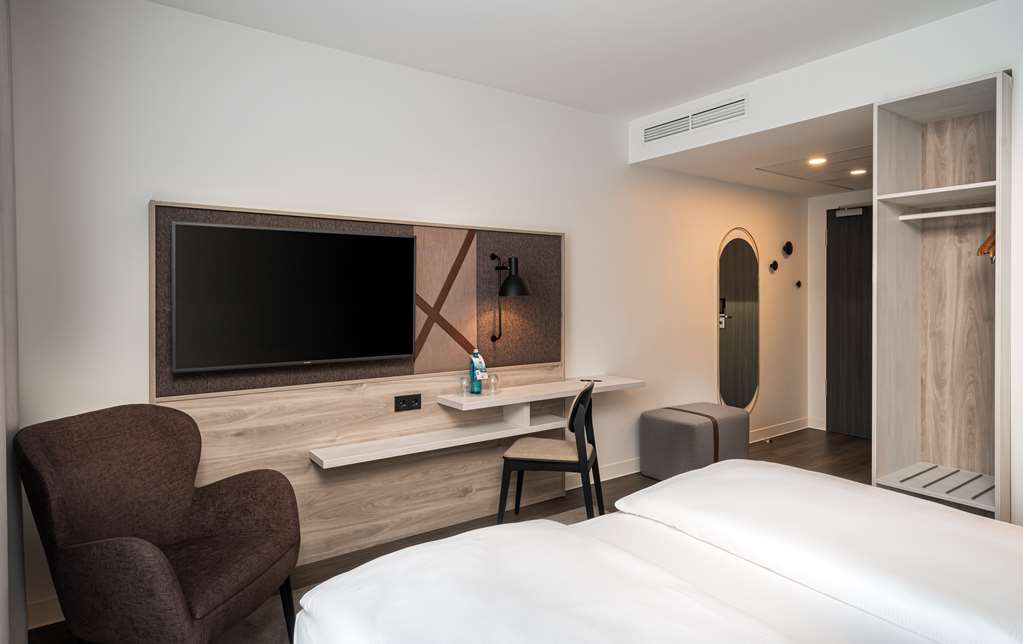 arthotel ana amber rostock doppelzimmer barrierefrei fernseher