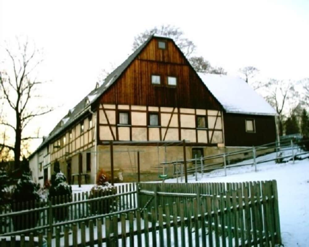 Primary image
