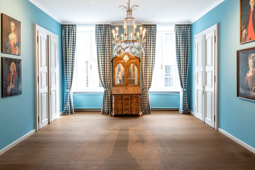 HBH Palais Montgelas Mozart Salon Blick auf Fenster DanielSchvarcz