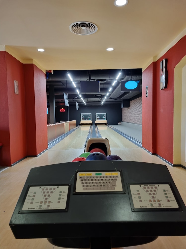 Bowling