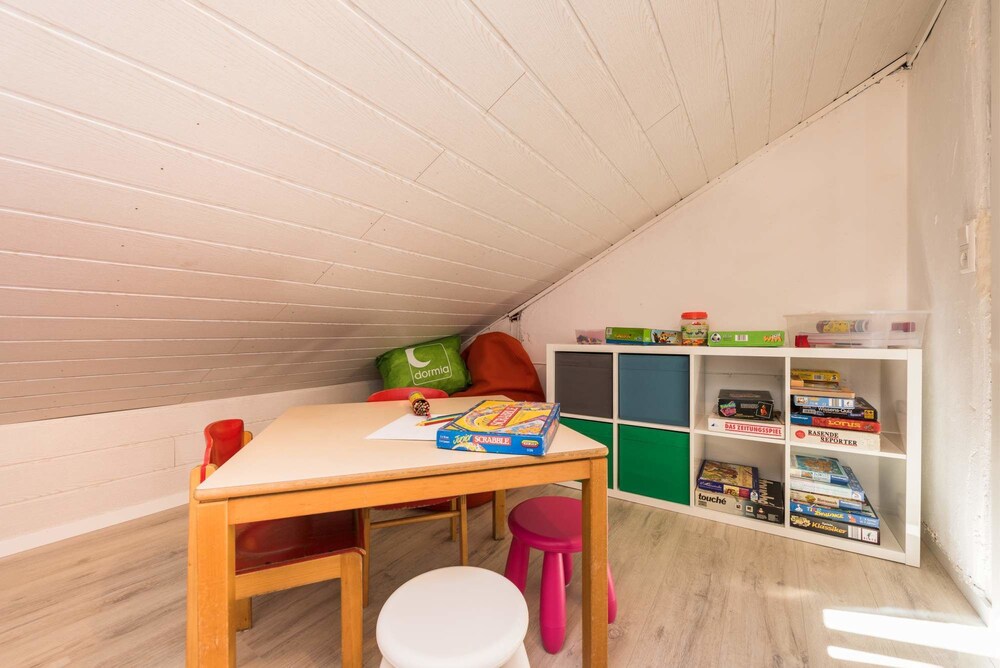 Childrens Play Area - Indoor