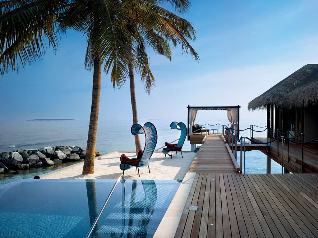 Romantic Pool Residence Terrace