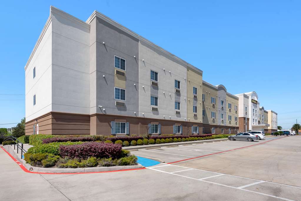 Extended Stay America Suites Houston IAH Airport - photo 2