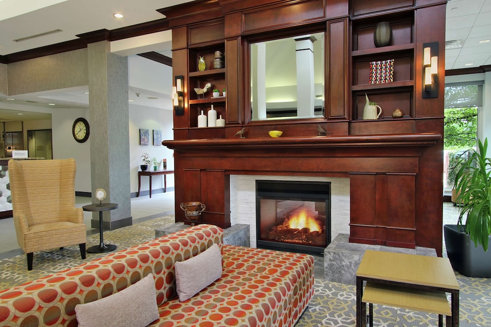 Hilton Garden Inn Sonoma County Airport - photo 2