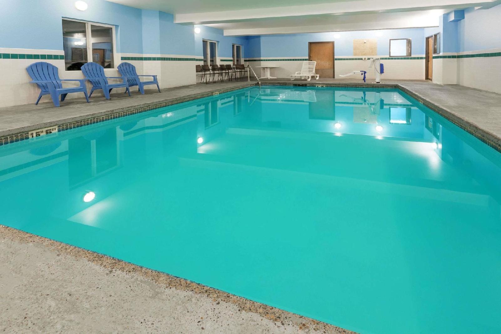 SureStay Plus Hotel by Best Western Portland East - photo 2
