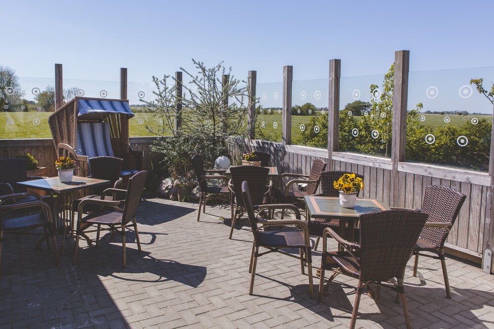 Sundeck