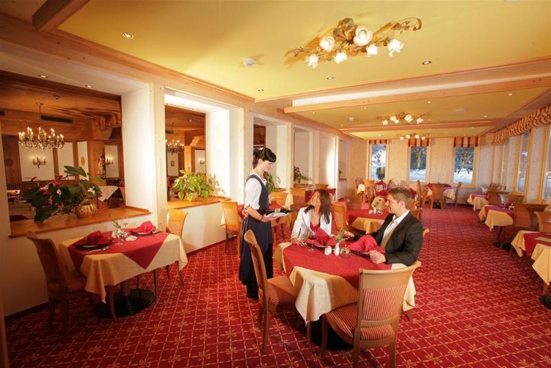 Alm & Wellnesshotel Alpenhof