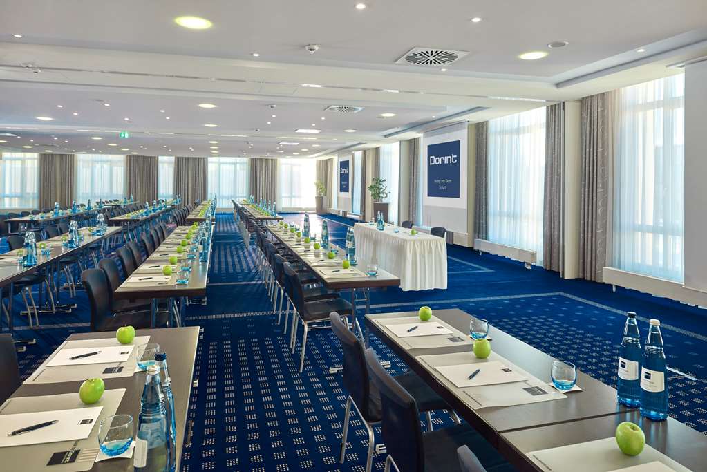 Meeting Room Combination - 405 sq