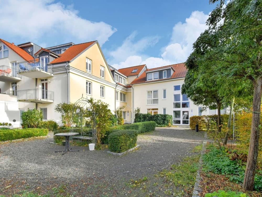 Apartment in Wiek auf Rgen With Forest