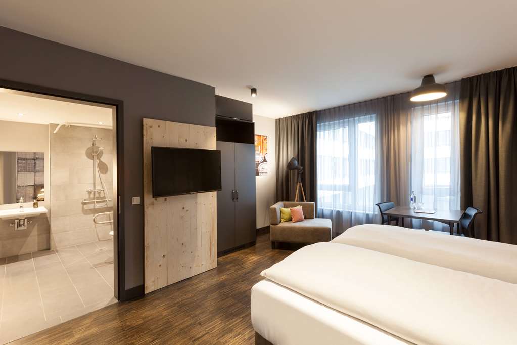 Guest room