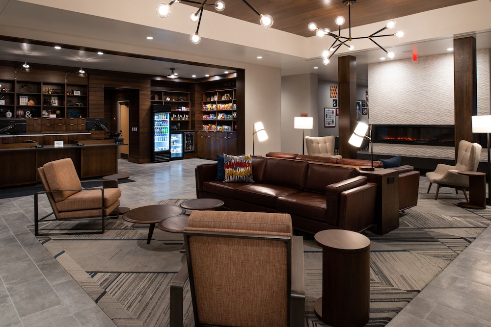 Four Points by Sheraton Kansas City Olathe - photo 2