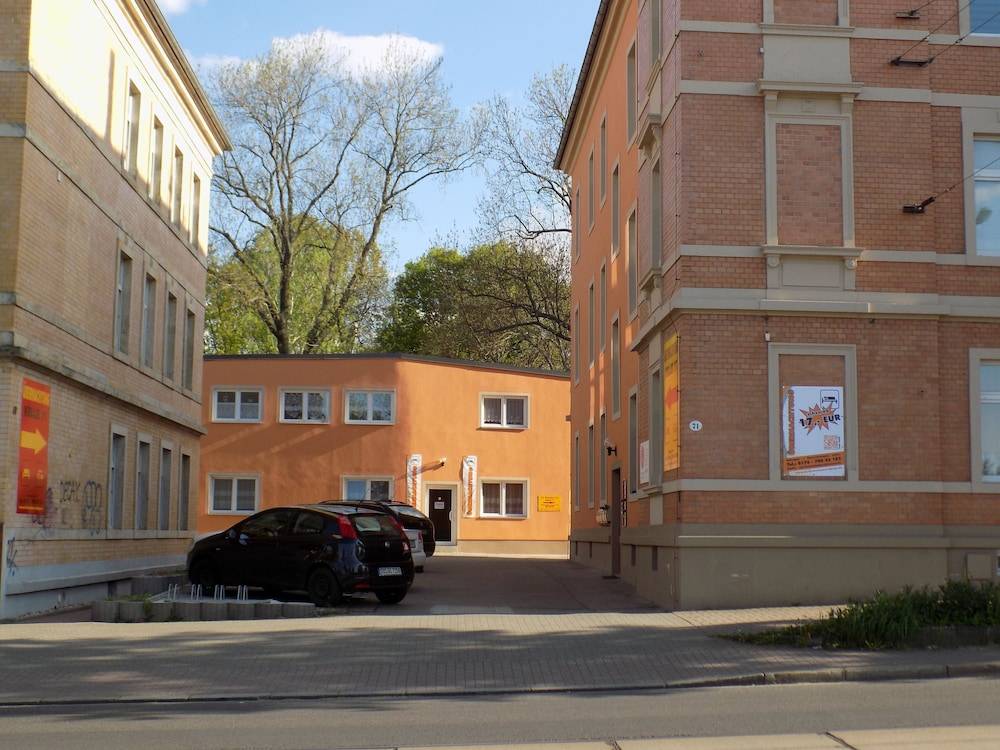 Primary image
