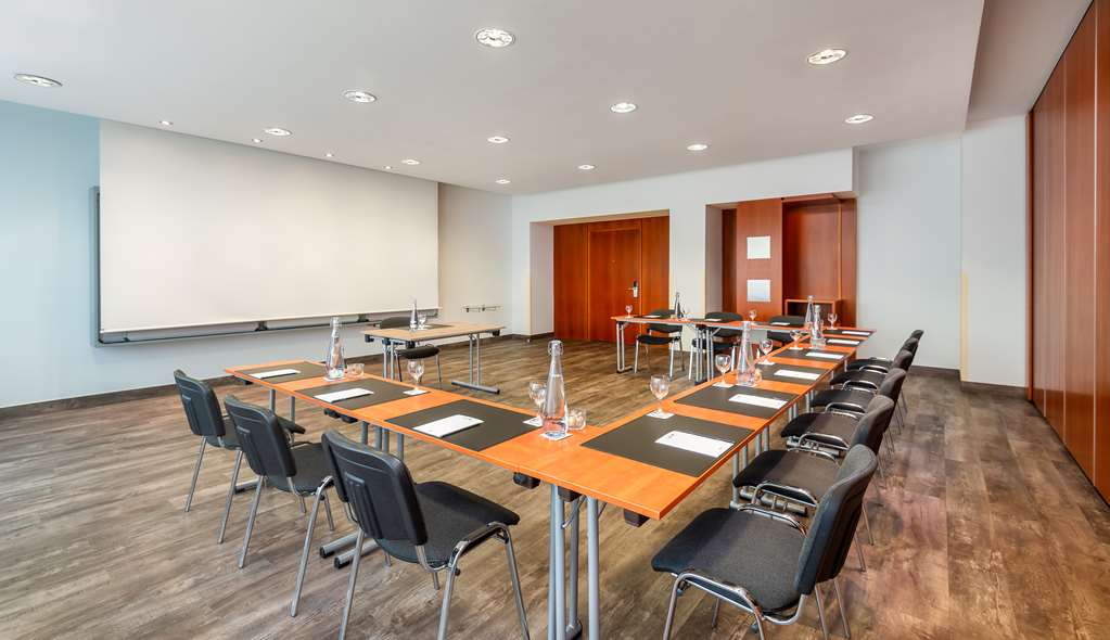 Wittenberg Ushape