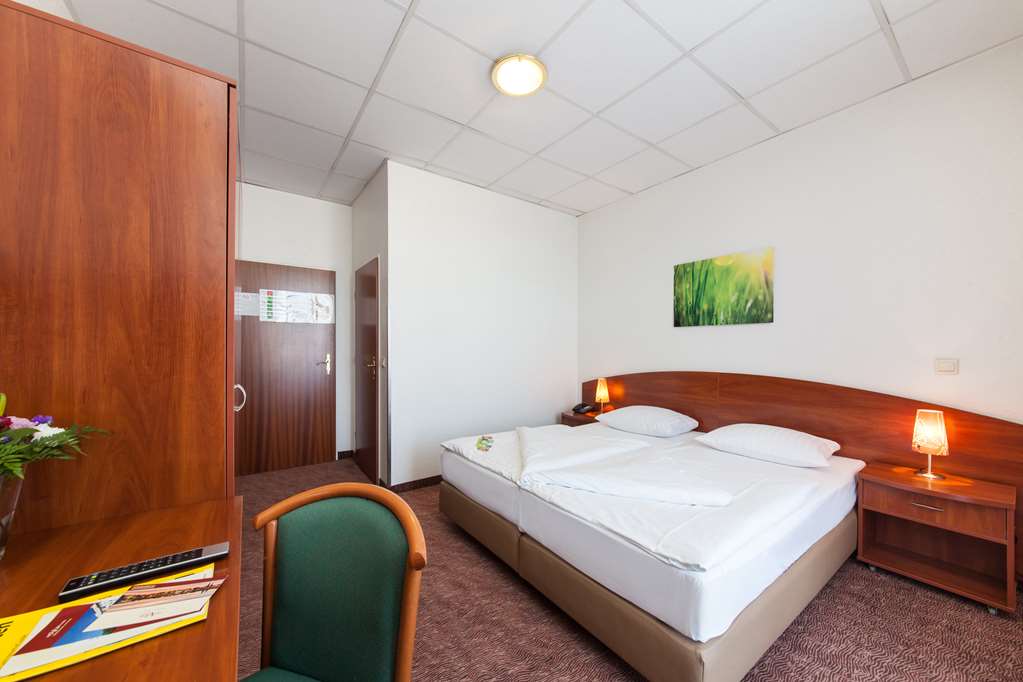 Standard plus room Novum Hotel Eleazar Hamburg