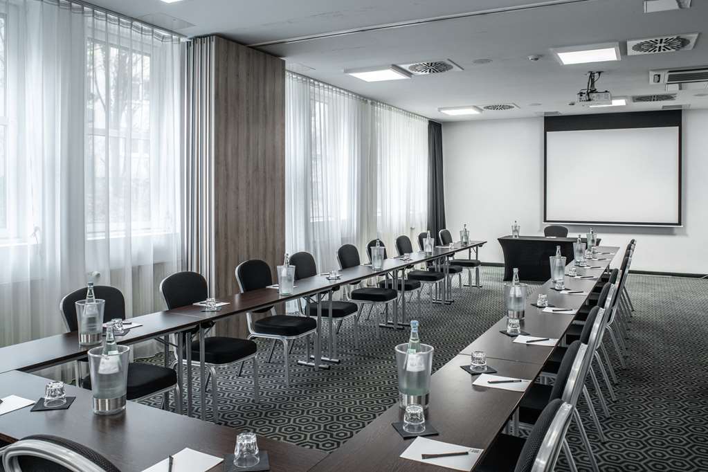 KAS Meeting Room dpi