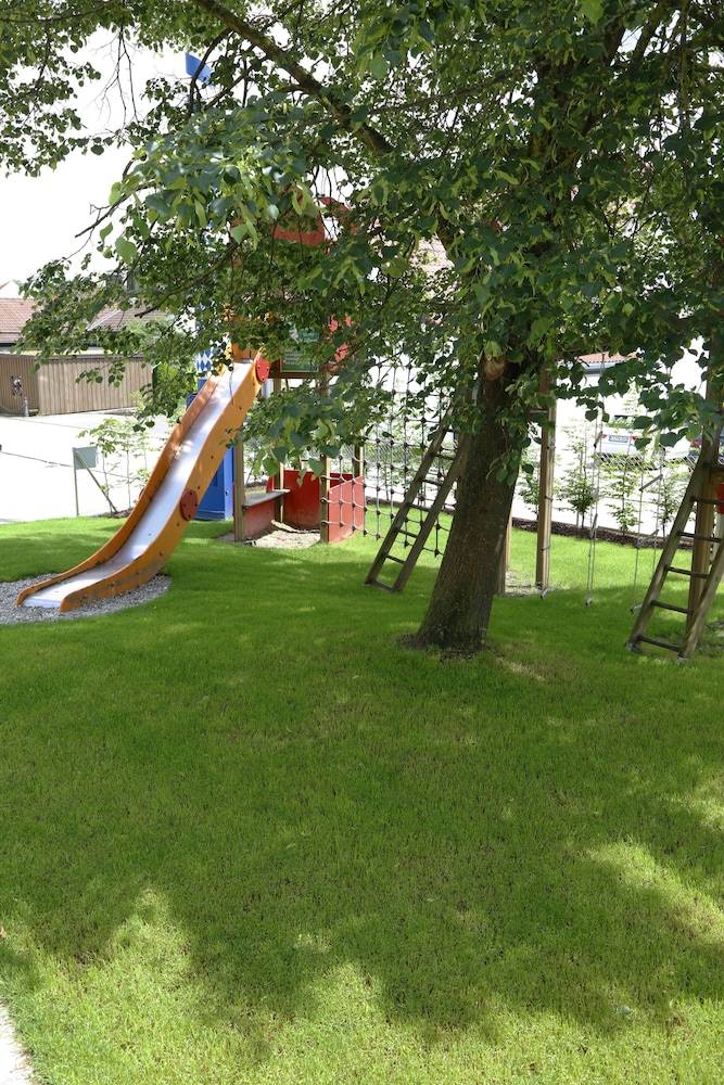 Children's play area - outdoor