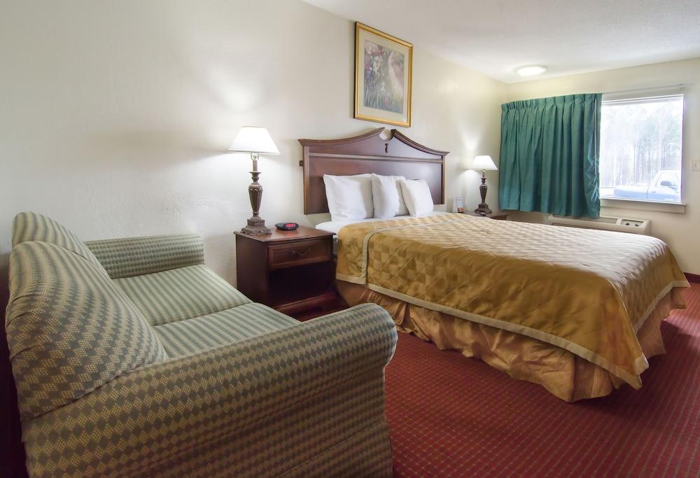 Econo Lodge Oyster Point - photo 2