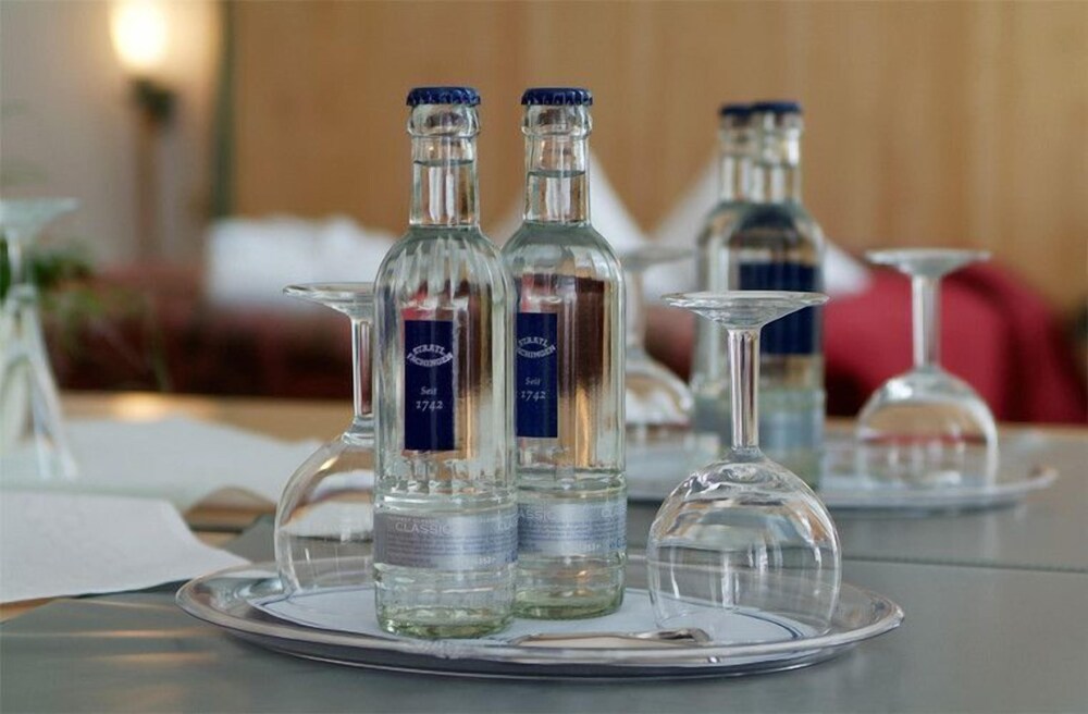 Room Service - Dining