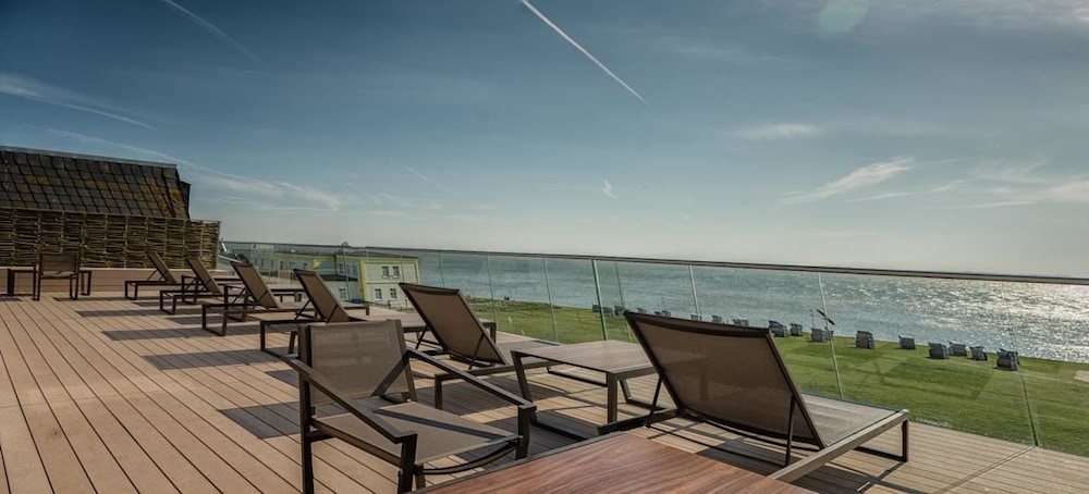Sundeck