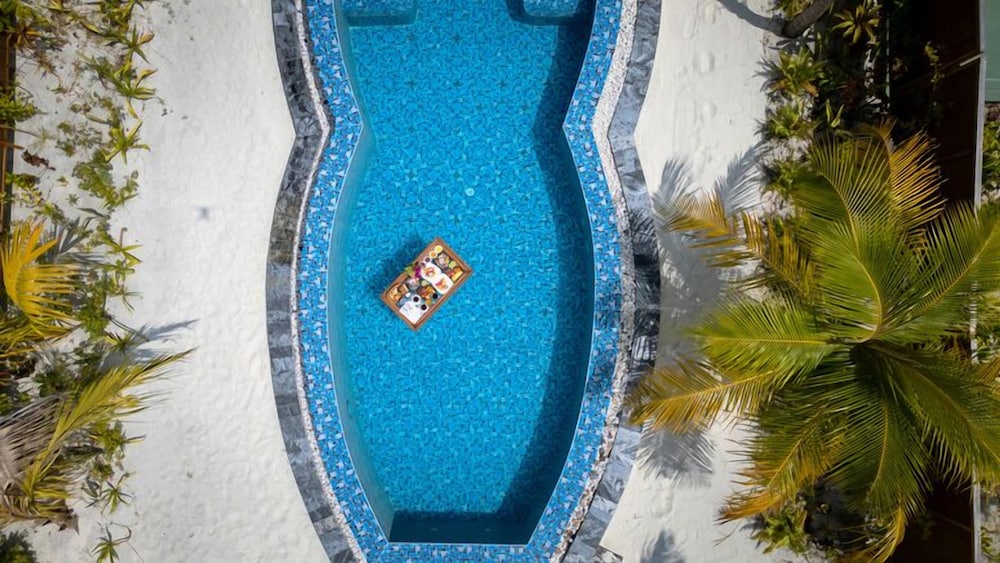 Private pool
