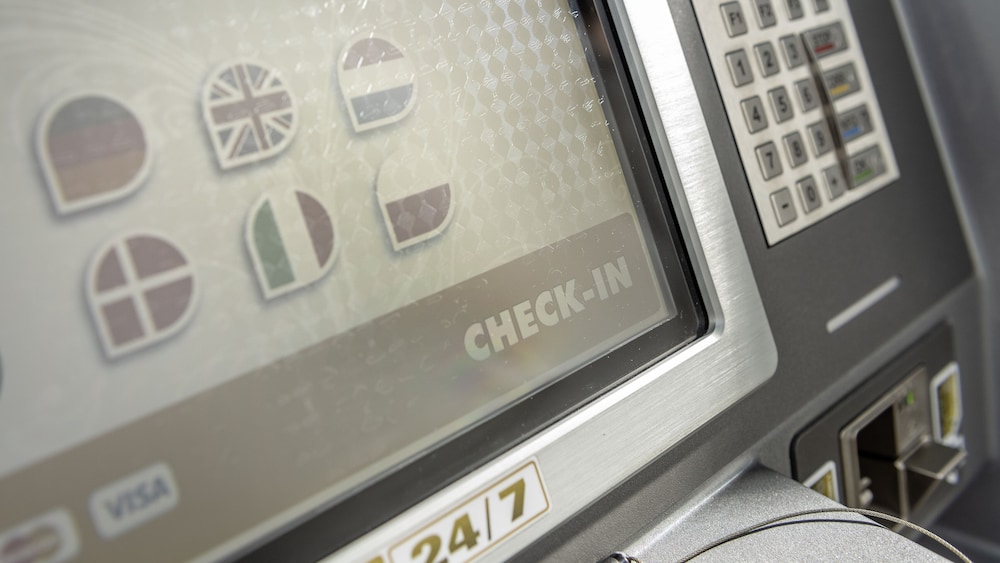 Check-in/check-out kiosk