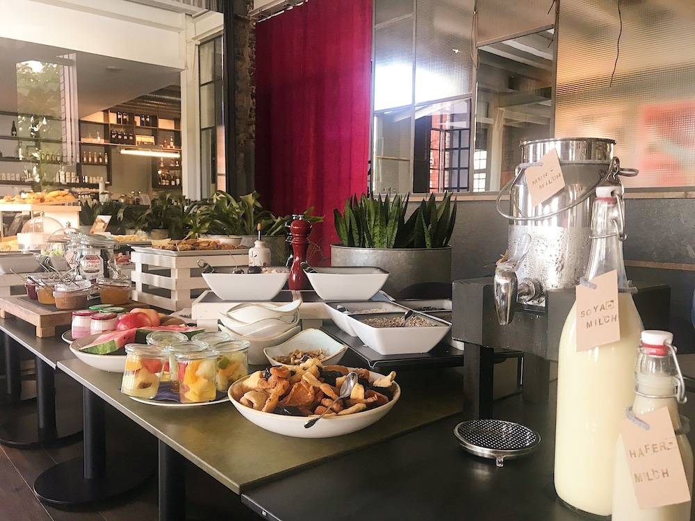 Breakfast buffet