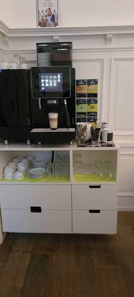 Coffee service