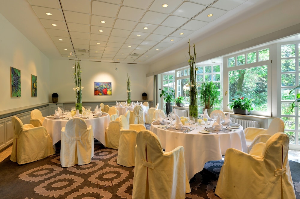 Indoor wedding