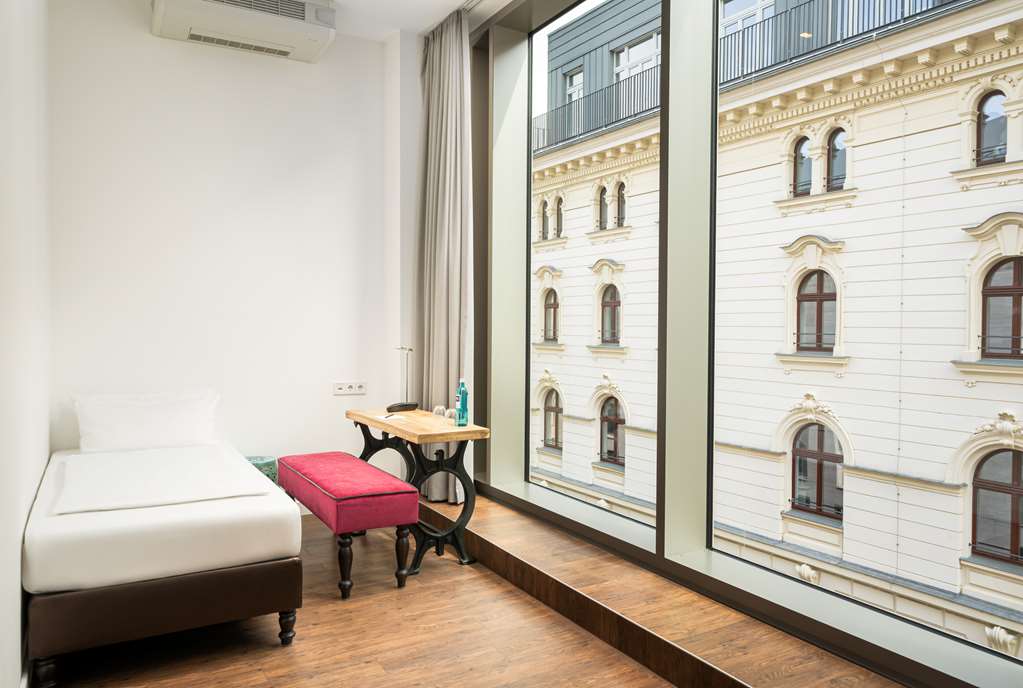 arthotel ana symphonie leipzig standard dreibettzimmer aussicht