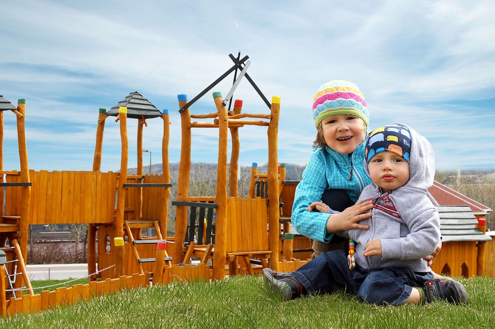 Childrens Play Area - Outdoor