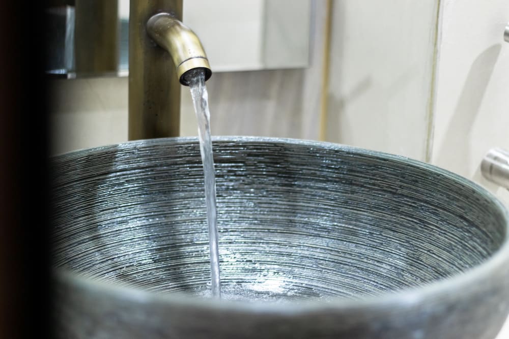 Bathroom sink