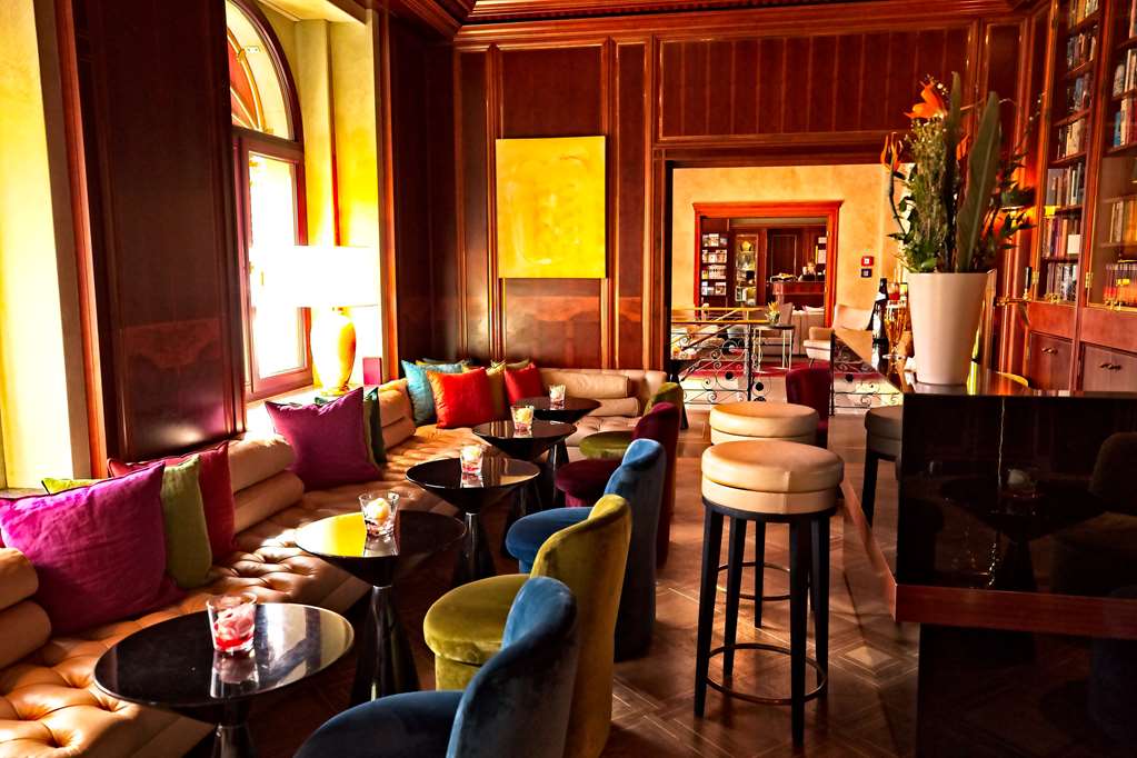 Bar/Lounge
