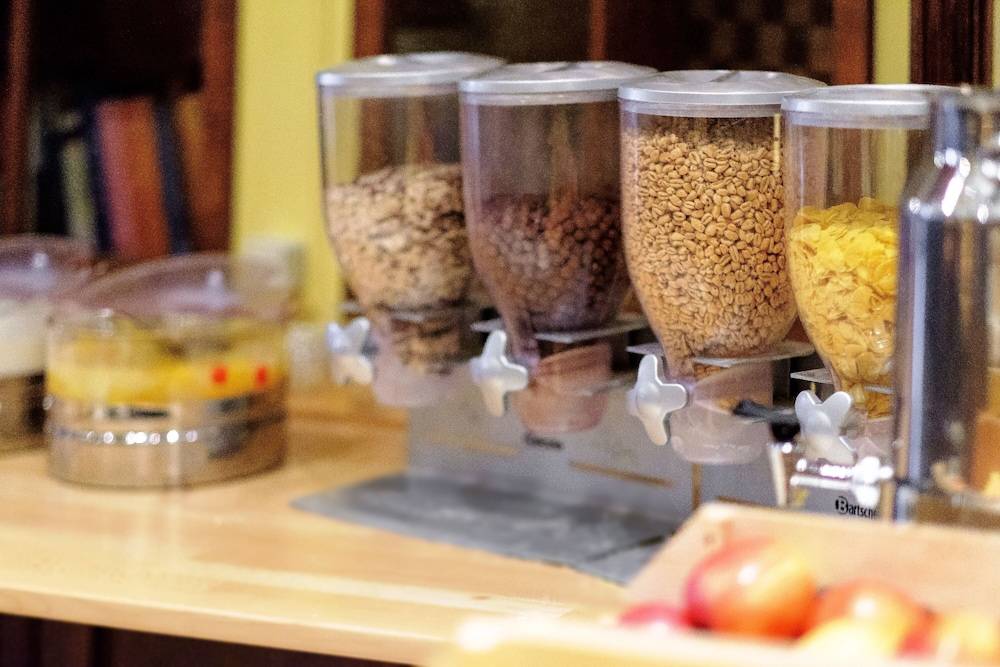 Breakfast buffet