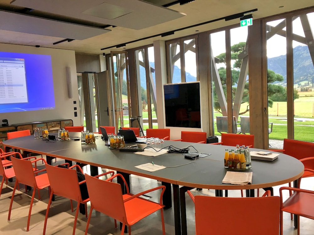 Meeting facility