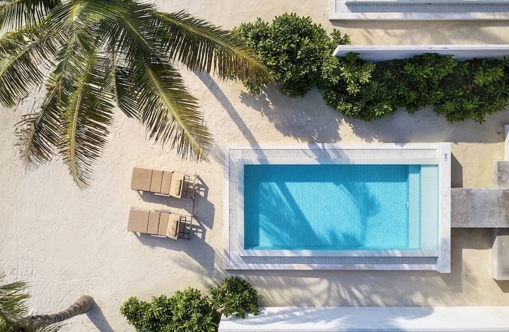 Private pool