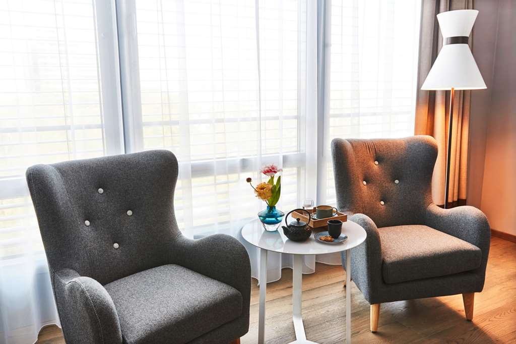 Steigenberger Hotel Muenchen/Munich, Germany - Guest Room
