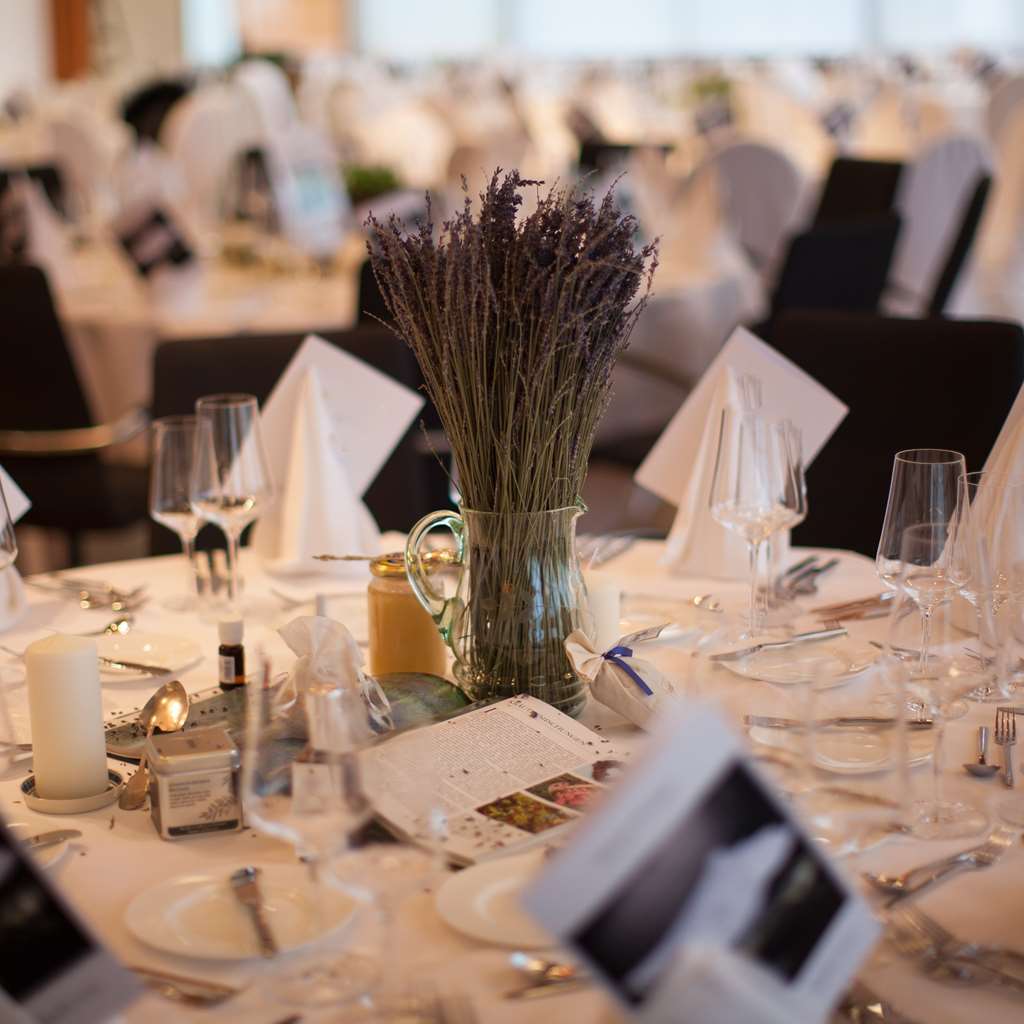 ceremony table example