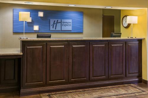 Comfort Suites Sandy - photo 5