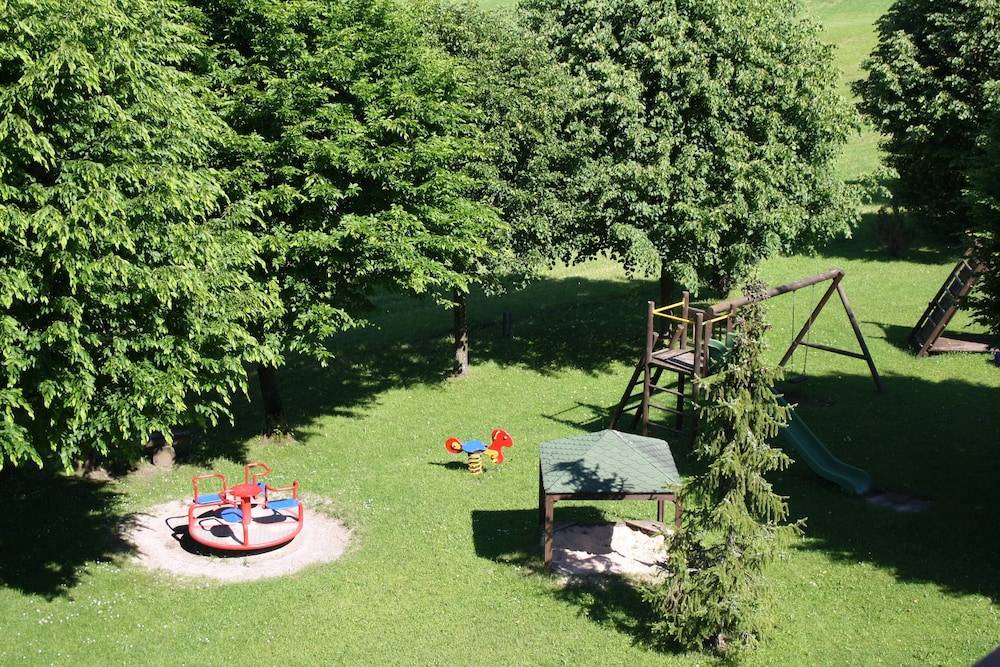 Children's play area - outdoor