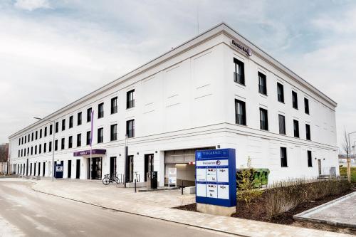Premier Inn Regensburg City Centre