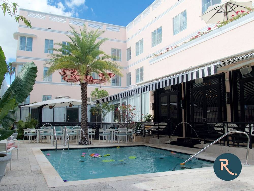 Hotel Astor - featured photo