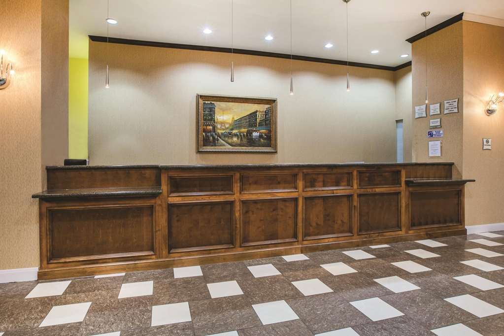 Baymont by Wyndham Dallas South DeSoto - photo 4