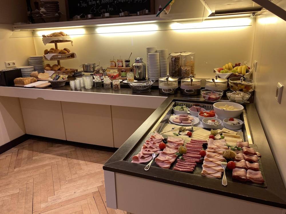 Breakfast buffet