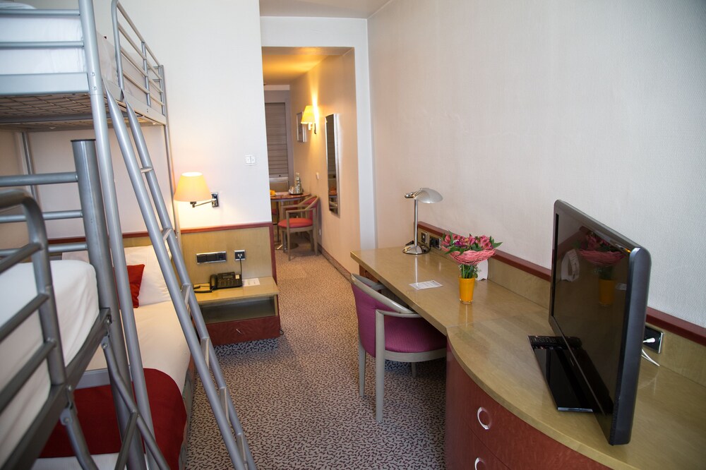 Guestroom