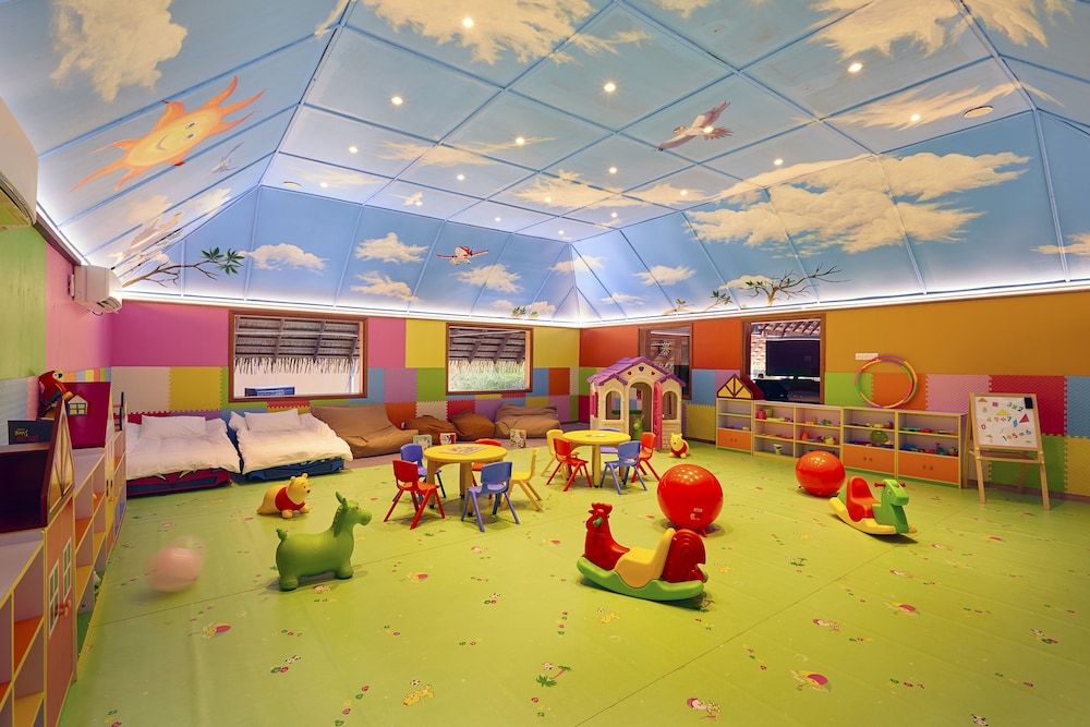 Children's play area - indoor