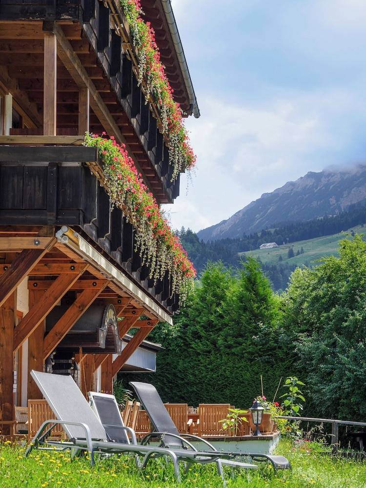 Sundeck