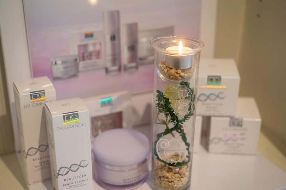 Facial