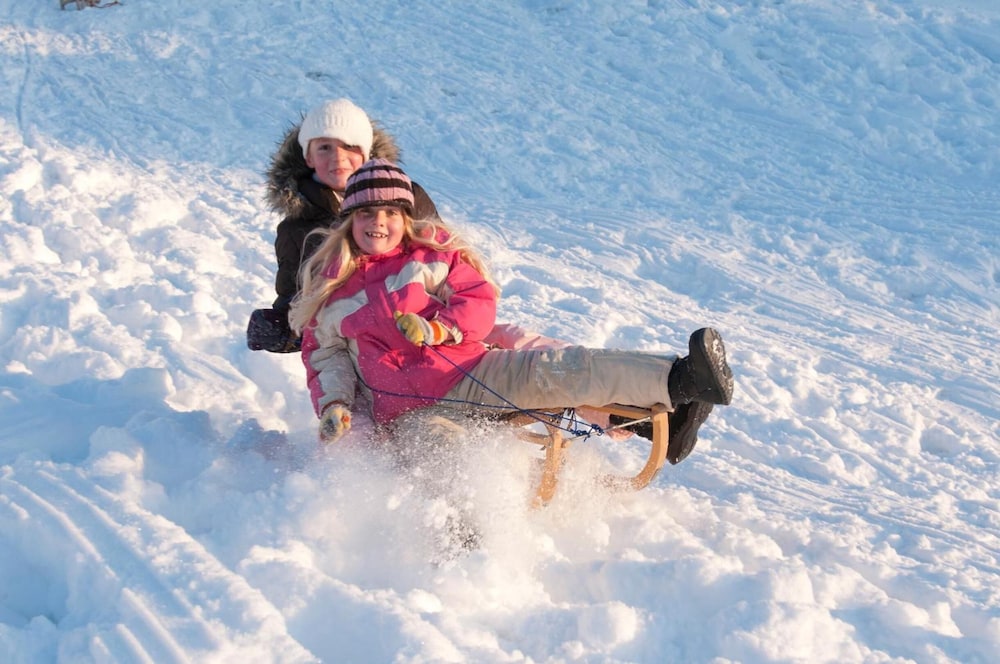 Snow and ski sports